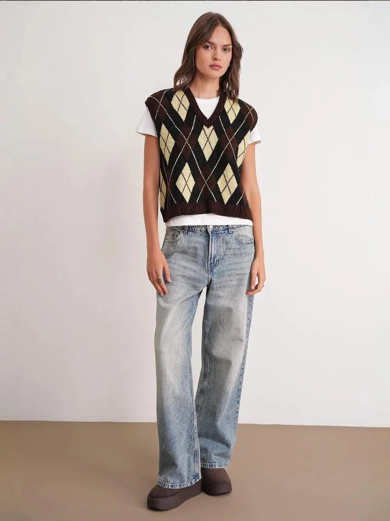 MixRay Mixray V-Neck Knitwear Sweater Vest with Argyle Pattern