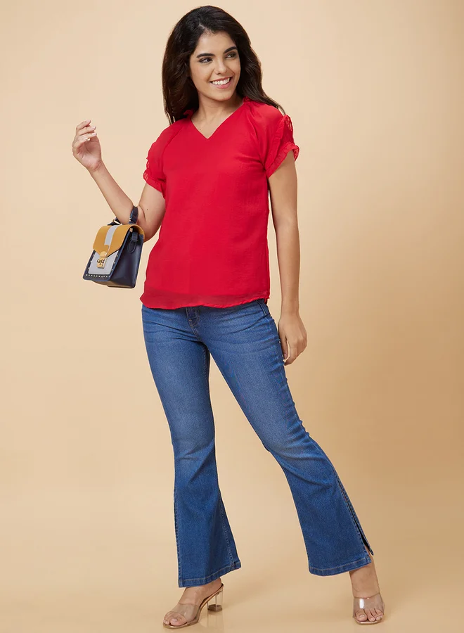 جلو باص بلوزة سادة بأكمام قصيرة