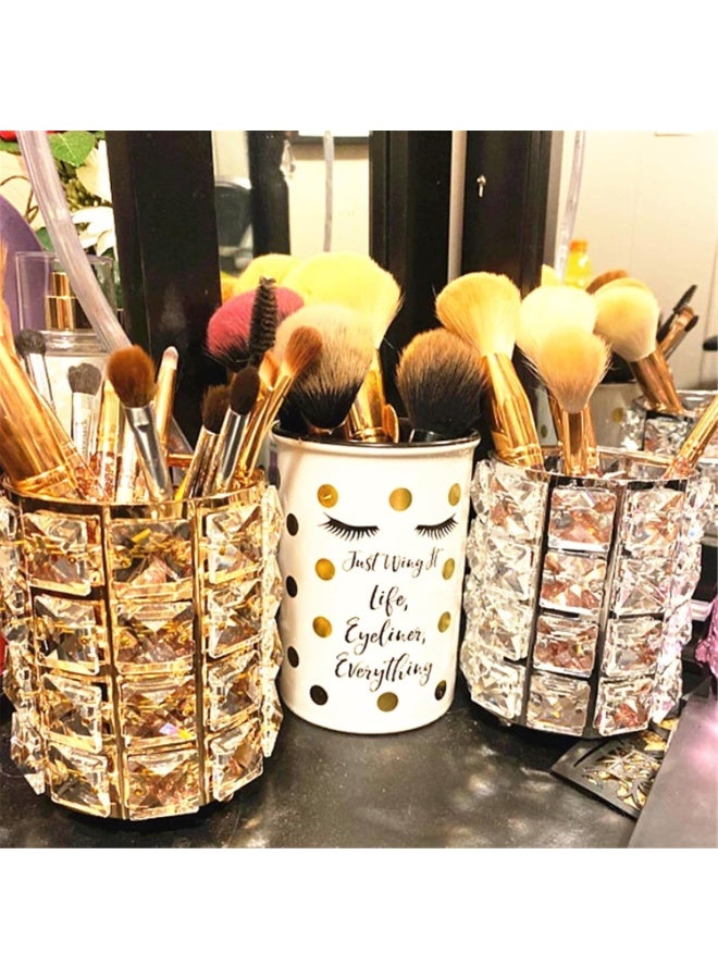 حامل فرش مكياج كريستال ذهبي فخم – منظم مكتبي وديكوري للفرش، الأقلام والأدوات الصغيرة – تصميم زجاجي هندسي عصري متين للحمام، التسريحة والمكتب – قطعة أنيقة توفر تنظيم مثالي وتوفير للمساحة (1 قطعة) - Image 5