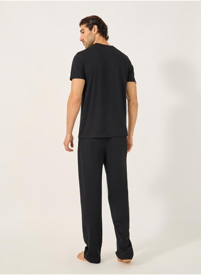 Styli Slogan Print Crew Neck T-Shirt and Pyjama Set  - Image 5