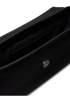 Calvin Klein Jeans Women's Block East-West Flap Shoulder Bag - Faux Leather, Black  - Image 4
