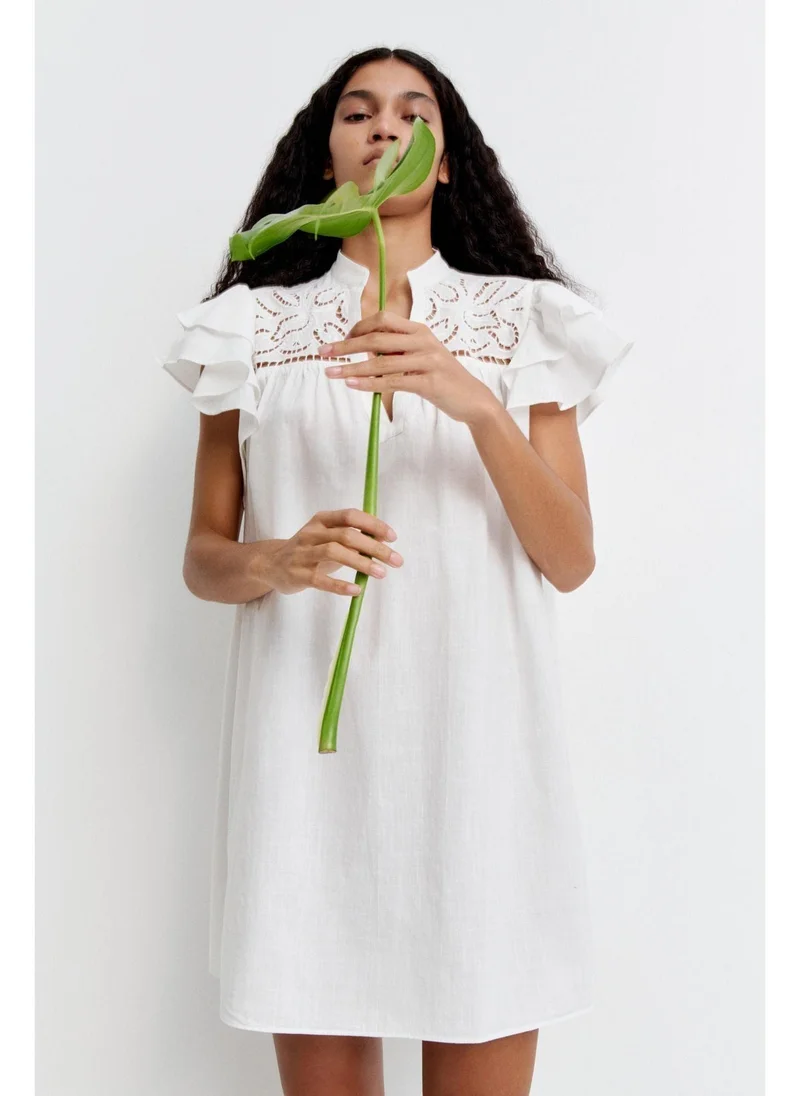 اتش اند ام Flutter-sleeve dress with broderie anglaise