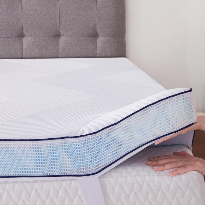 3 INCH MEMORY FOAM MATTRESS TOPPER TWIN SIZE VENTILATED BREATHABLE COOLING MATTRESS PAD WITH REMOVABLE SOFT COVER PORTABLE BED TOPPER FOR BACK PAIN AND PRESSURE RELIEF CERTIPURUS CERTIFIED
