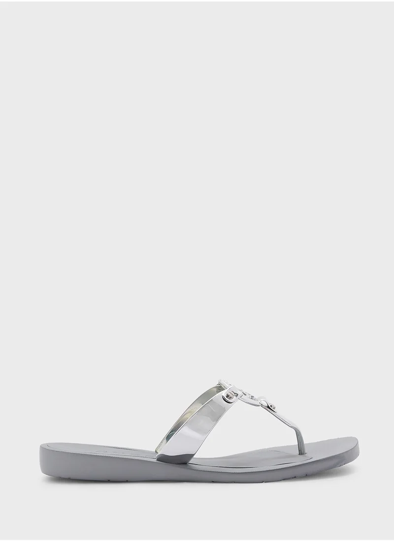 GUESS Tyana  Classic Flip Flop