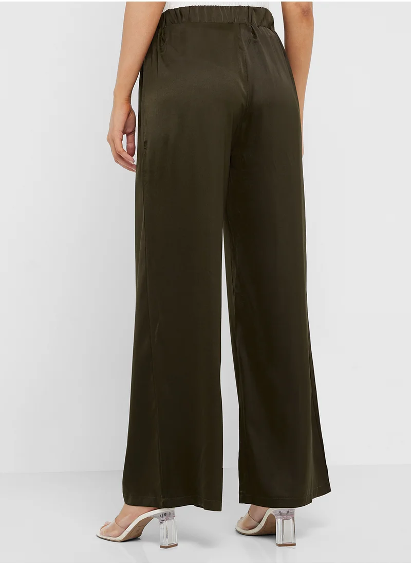 خزانة Wide Leg Pants