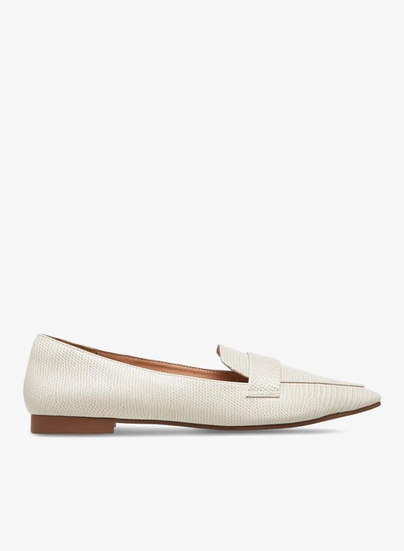 سيليست Women Pointed Toe Loafers