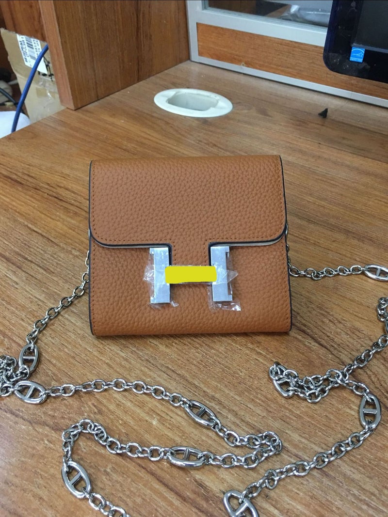 Top Layer Cowhide Short Womens Wallet 2025 New Fashion Genuine Leather Wallet Multifunctional Shoulder Crossbody Handbag With chain yellow 