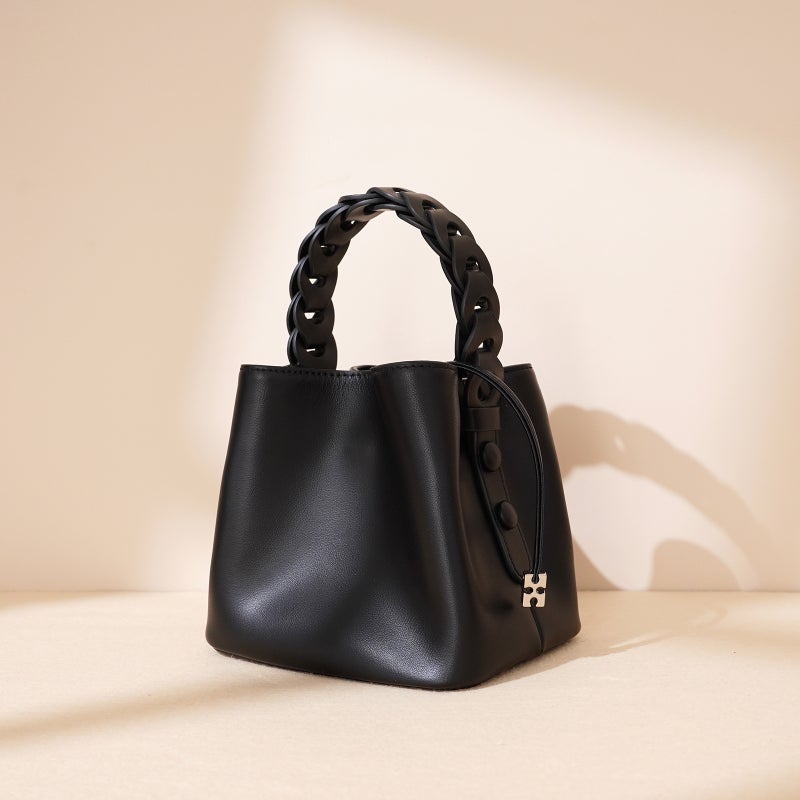 Woven Bucket Bag Bucket Bag Women'S High-End Sense Clutch Bag Handbag Women'S Mini Niche Vegetable Basket Bag - Image 3