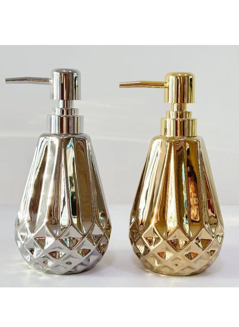 Kutis 2-Piece Ceramic Liquid Soap Dispenser Shampoo And Body Wash Dispenser Gold/Silver 18x9 Centimeter  - Image 2