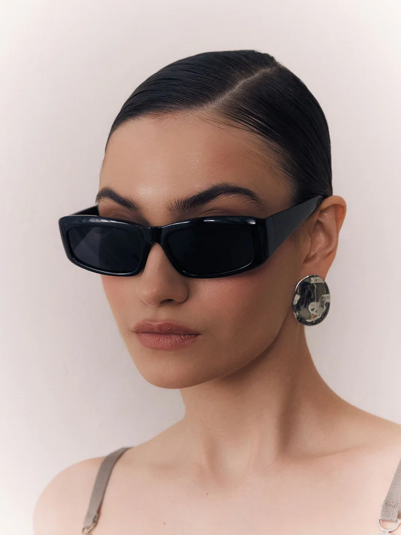 Lichi Sunglasses with wide plastic frames