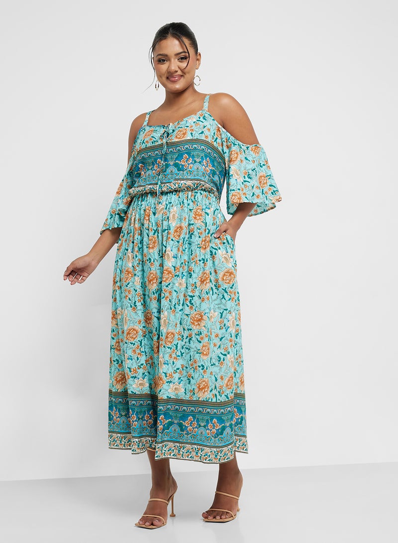 جينجر بلس فستان بكتف مكشوف وطبعات زهور - Image 4