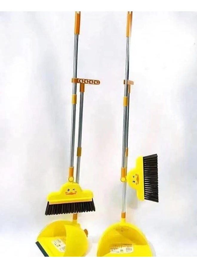 طقم مكنسة وجاروف بتصميم بطة كرتونية لطيفة للأطفال مع يد طويلة وشعيرات ناعمة لتنظيف ممتع وسهل - Image 4