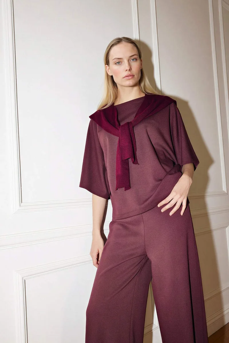 ديفاكتو Boat Neck Long Sleeve T-Shirt