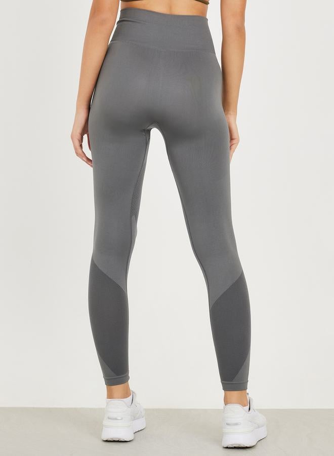 Styli Seamless Broad Waist Tonal Textured Leggings  - Image 4