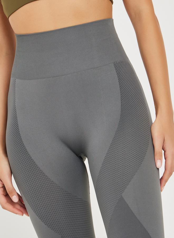Styli Seamless Broad Waist Tonal Textured Leggings  - Image 3