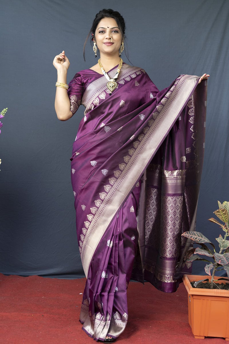 AMIRAT Women's Banarasi Silk Saree With Golden Zari Woven With Blouse Piece (Wine) - Image 2