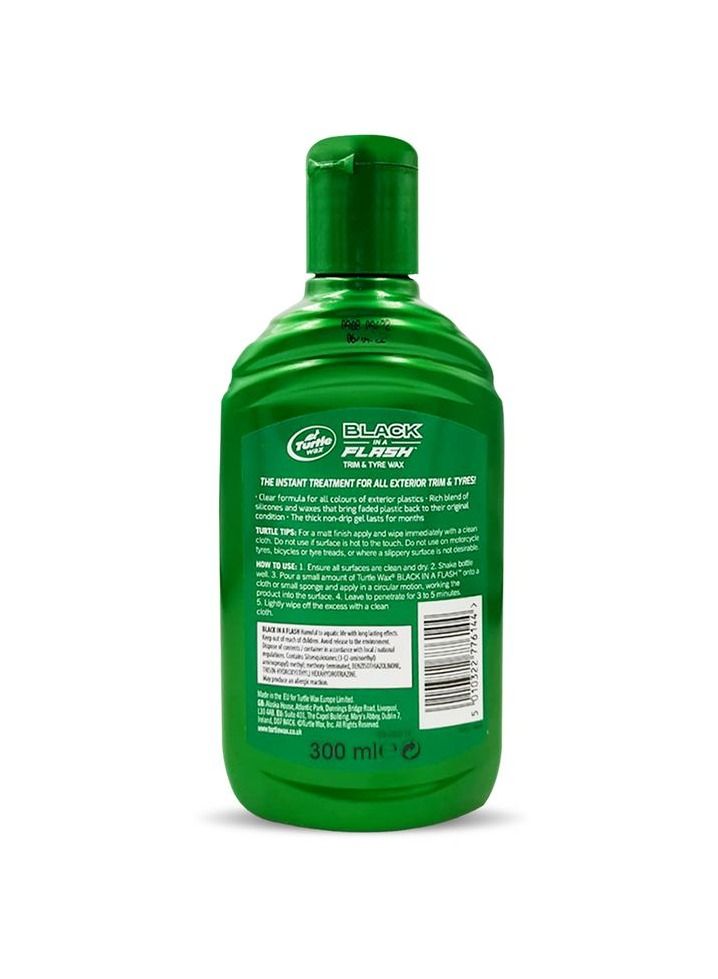 Turtle Wax Black In A Flash Trim & Tire Dressing, The Instant Treatment For All Exterior Trim & Tires - 300 ml - Image 4