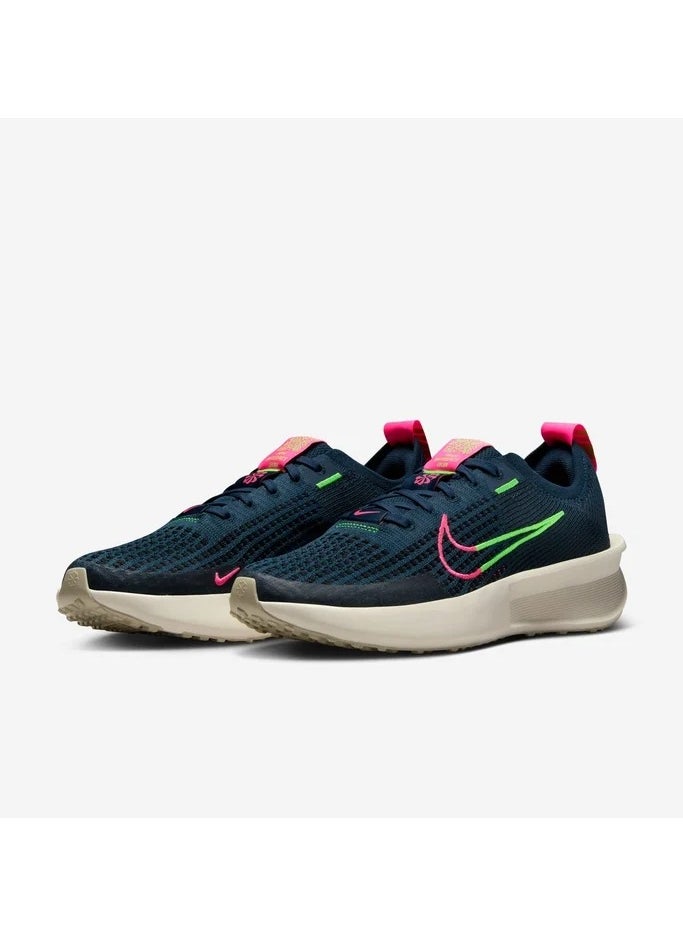 Nike - Interact Run - Image 1