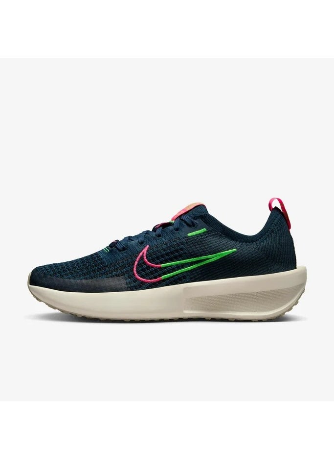 Nike - Interact Run - Image 1