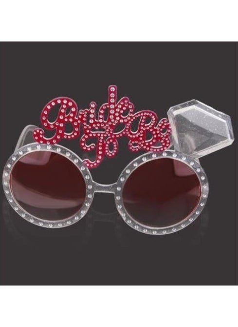 Bride To Be Party Glasses - pzsku/Z81FE74C5BE004480275CZ/45/_/1741299524/2cc37a8b-4335-4818-ae1c-d0a40de21df2