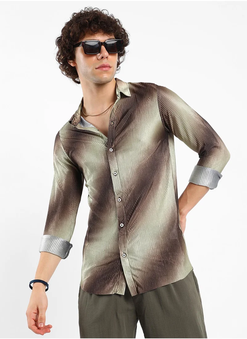 Campus Sutra Men's Chocolate Brown & Asparagus Green Ombre-Pleated Shirt