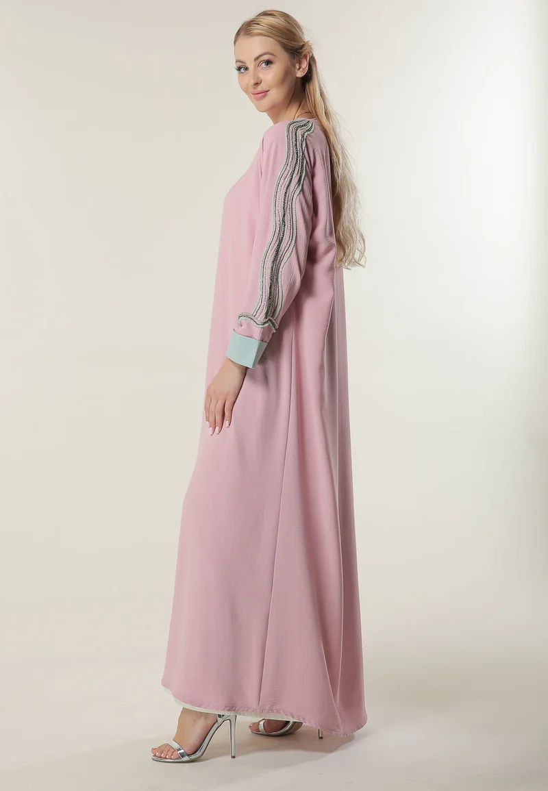 Moistreet  Embellished Open Front Abaya for Women | Best Price UAE
