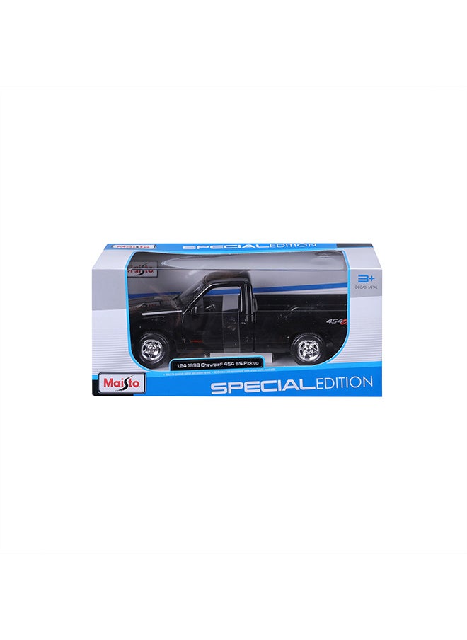 Maisto 1:24 1993 Chevrolet 454 Ss Pick-Up Black Officially Licensed Scaled Replicas of Collectible Diecast Metal Models with Exquisite Interior & Exterior Detailing for All Ages  - Image 2