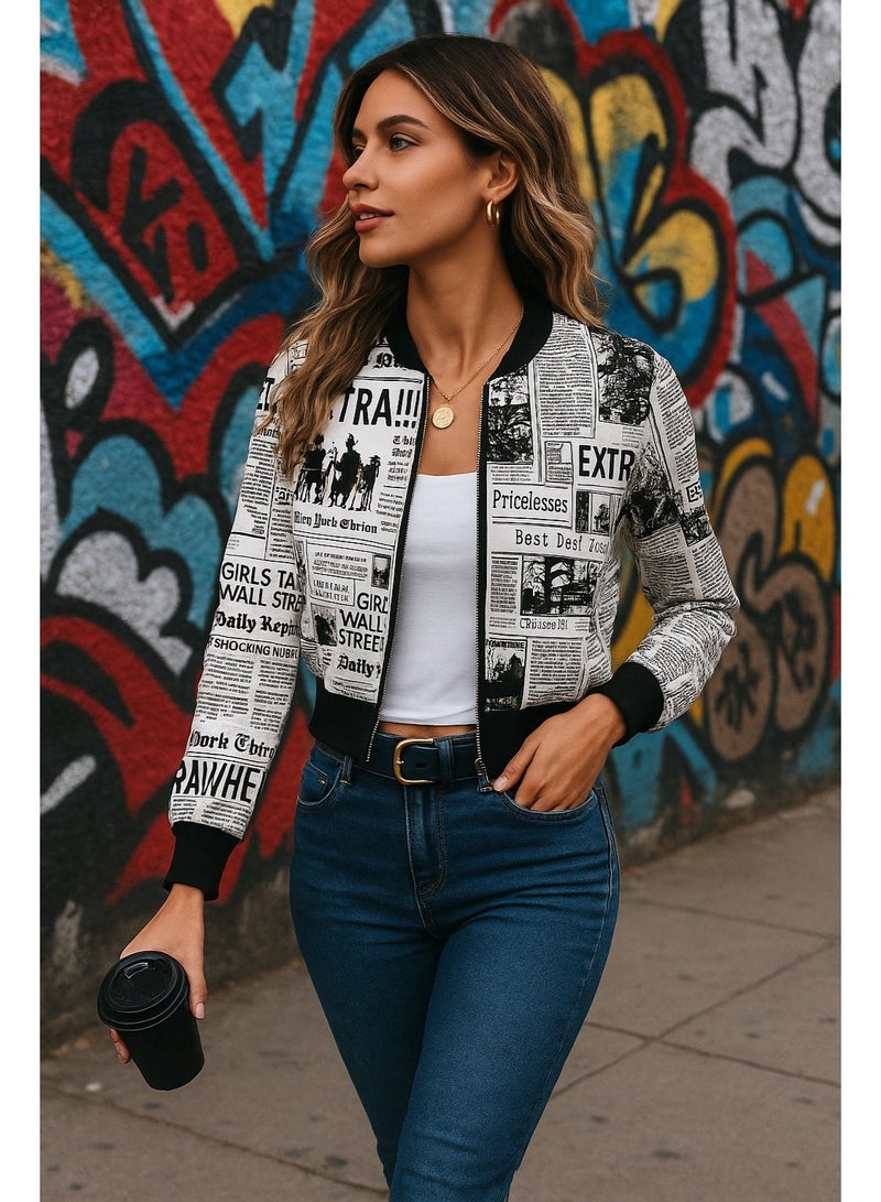 شارلي جاكيت نسائي حصري بسحاب - تصميم بومبر بطبعة جرائد | مقاس صغير | ملابس خارجية أنيقة كاجوال للنساء | جاكيت خفيف الوزن بأكمام طويلة مطبوع | جاكيت قصير أنيق بنمط الشارع | سحاب أمامي | تصميم نصي فريد | قصة مريحة للاستخدام اليومي | جاكيت بومبر عصري للبنات | جاكيت مميز باللونين الأبيض والأسود | ملابس كاجوال شتوية وخريفية | الكمية محدودة - Image 1