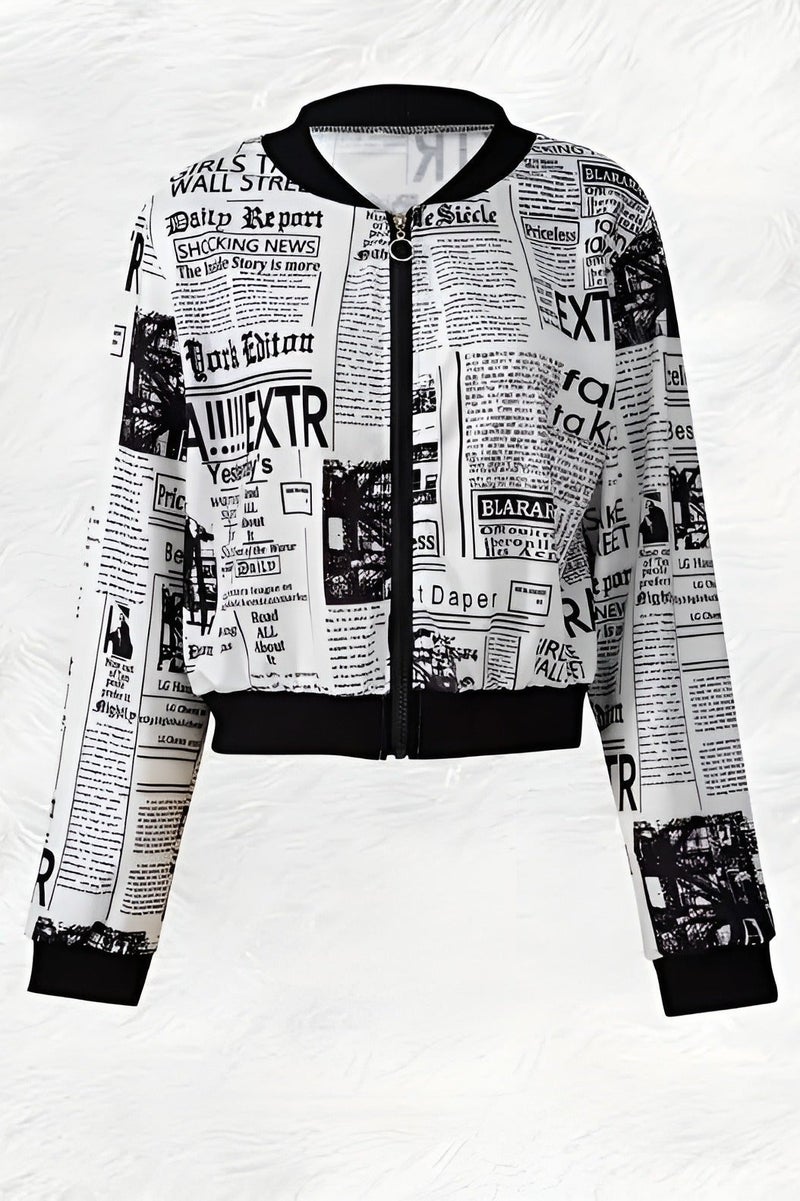 شارلي جاكيت نسائي حصري بسحاب - تصميم بومبر بطبعة جرائد | مقاس صغير | ملابس خارجية أنيقة كاجوال للنساء | جاكيت خفيف الوزن بأكمام طويلة مطبوع | جاكيت قصير أنيق بنمط الشارع | سحاب أمامي | تصميم نصي فريد | قصة مريحة للاستخدام اليومي | جاكيت بومبر عصري للبنات | جاكيت مميز باللونين الأبيض والأسود | ملابس كاجوال شتوية وخريفية | الكمية محدودة - Image 3