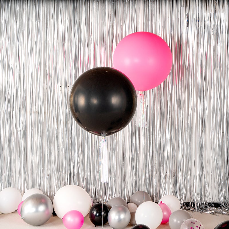 Restaurantware بالونات عملاقة بحجم 36 بوصة من رستورانت وير - 10 بالونات سميكة - لاتكس قوي، يمكن ملؤها بالهيليوم أو الهواء، بالونات سوداء دائرية عملاقة، زينة لجلسات التصوير، حفلات الزفاف، أو حفلات عيد الميلاد - Image 4