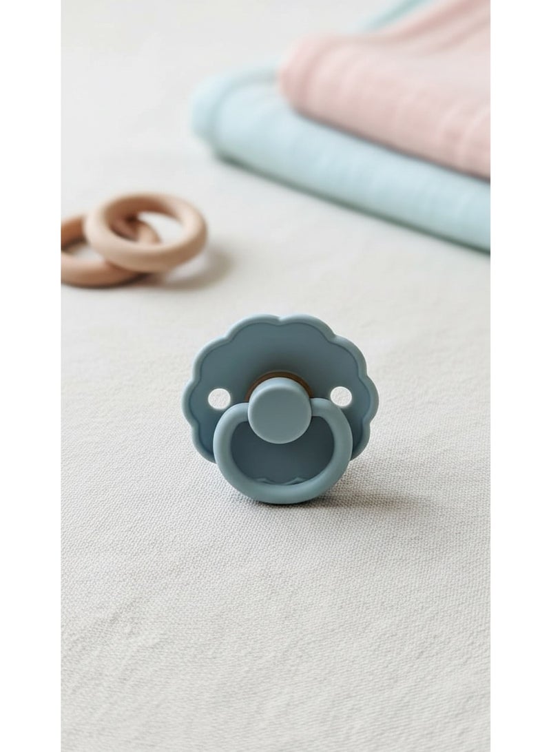 FRIGG Natural Latex Baby Pacifier | Size 1 (0–6 Months) | BPA-Free, Orthodontic Soother | Designed & Made in Denmark - Image 3