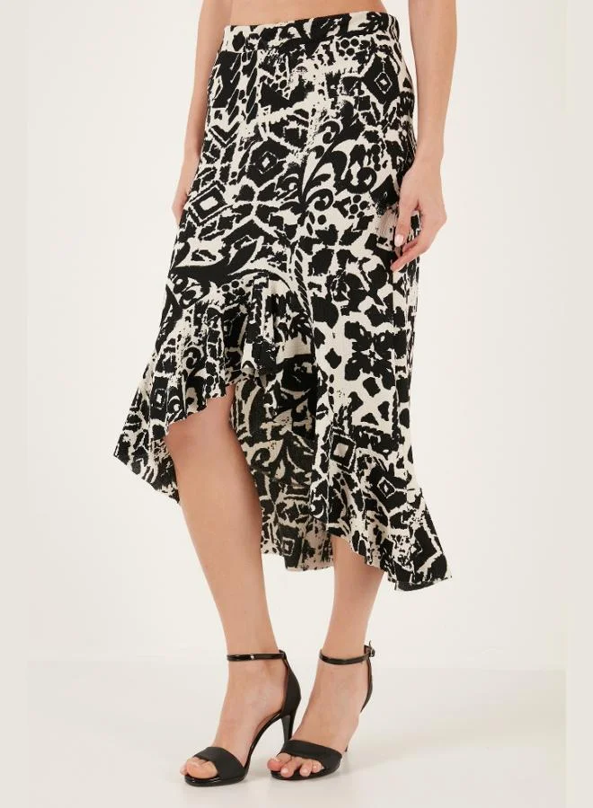 ليلا تنورة نسائية متوسطة الطول بخصر عالٍ وفتحة جانبية بنقشة ليلا