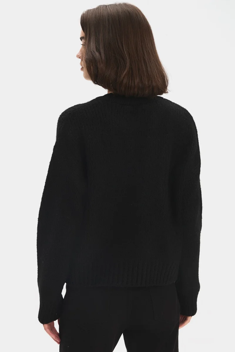 جون Women's Wide Pattern Soft Texture Basic Knitwear Sweater