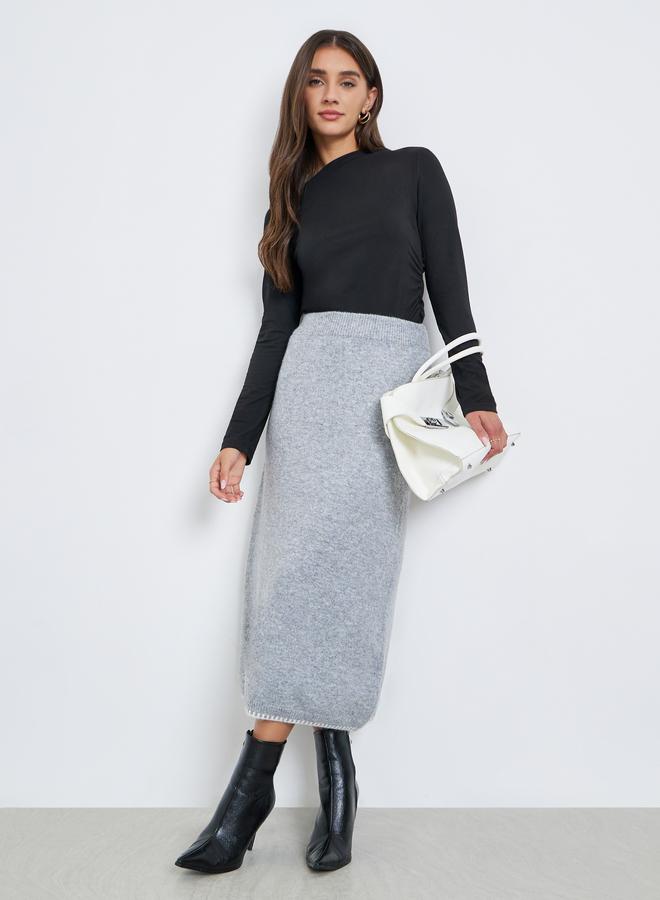 Styli Grey Solid Knitted Midi Skirt - Image 1