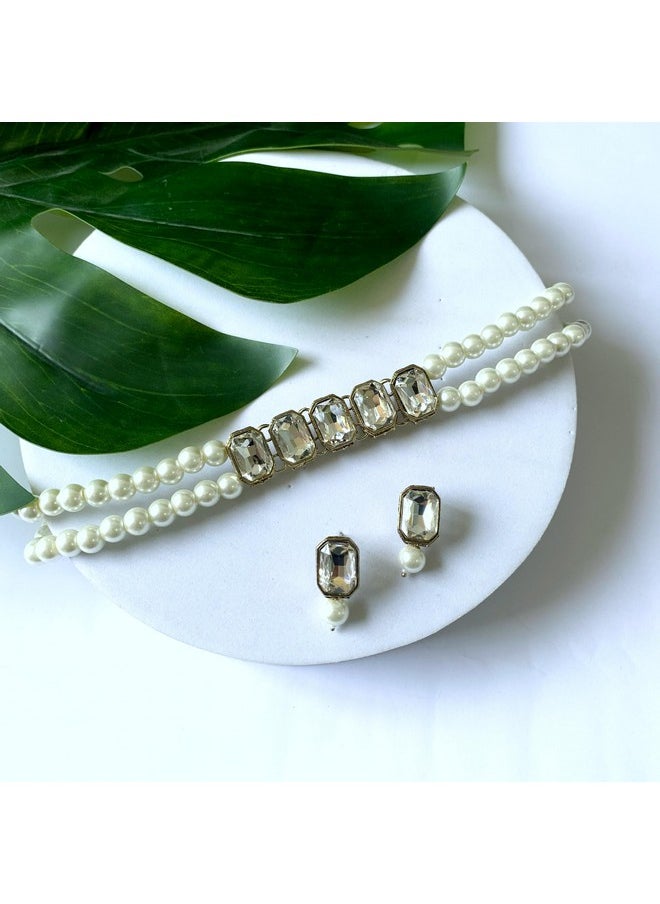 I Jewels I Jewels 18K Gold Plated Traditional Crystal Stone Pearl Studded Choker Necklace Jewellery Set for Women (ML287W)  - Image 2