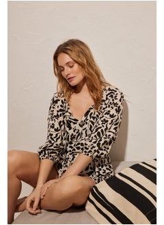 women'secret Short jumpsuit with b&w flowers  - Image 1