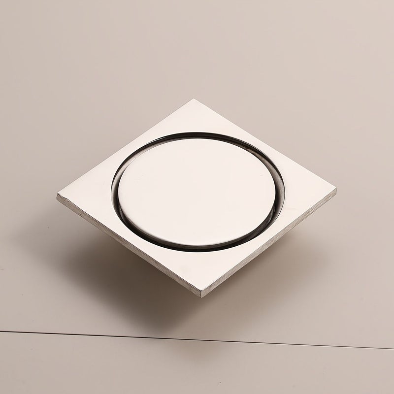 مربع فضي 10×10 لتصريف أرضية الحمام، مخصص للتركيب المتساطح مع سطح البلاط. - Image 1