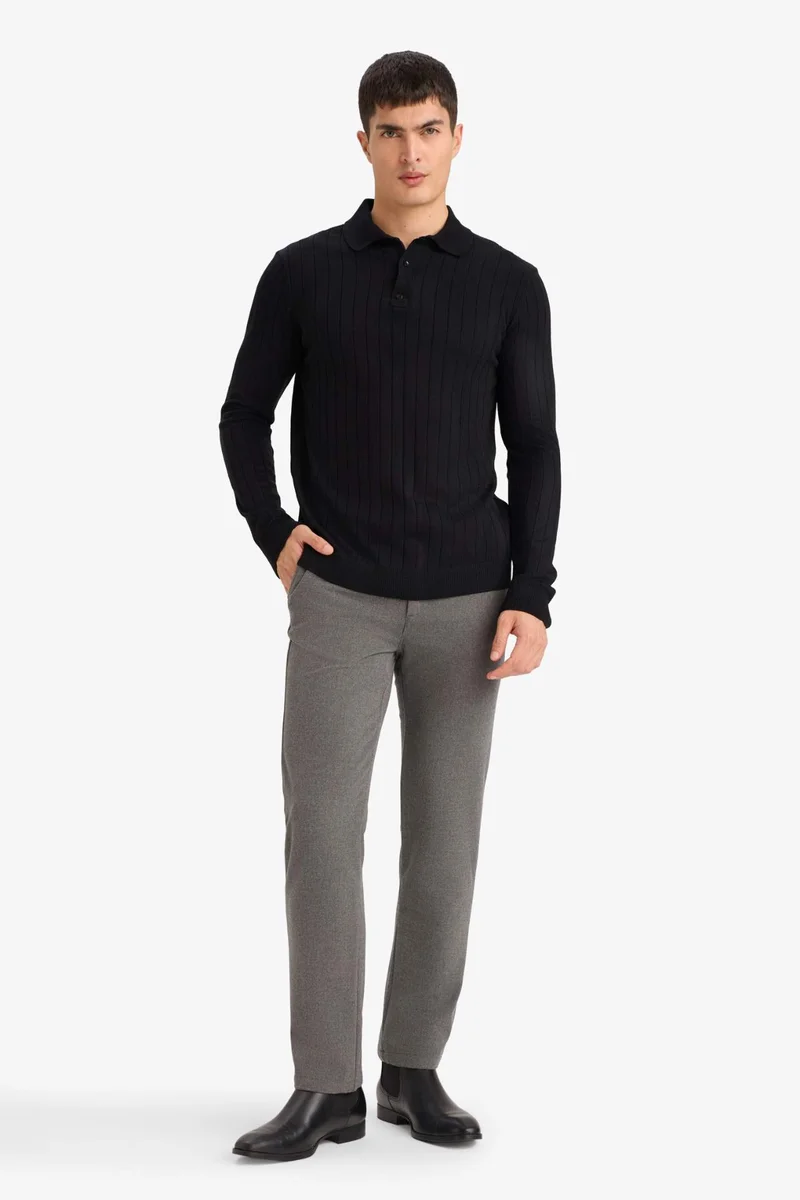 Regular Fit Pocketed Straight Leg Trousers