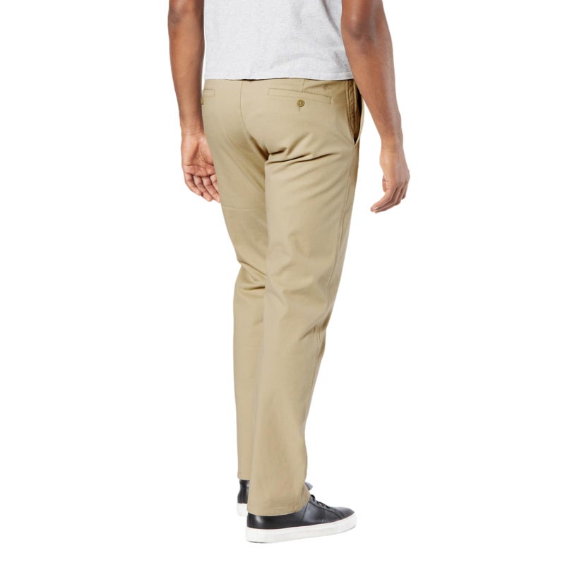 DOCKERS بنطلون دوكرز للرجال بتصميم مستقيم مع مرونة 360 الذكية (عادي وكبير وطويل)، كاكي بريطاني جديد، 33W x 32L - Image 3