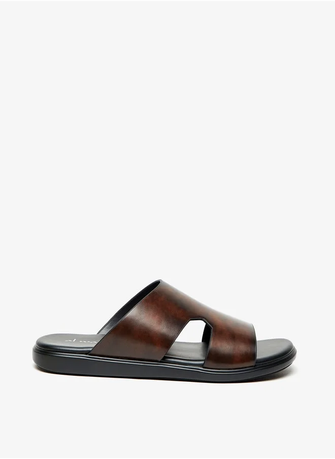 الواحة Men's Solid Slip-On Arabic Sandals
