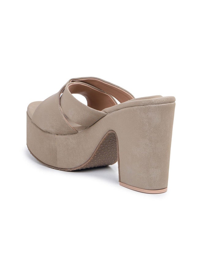 She Zone صنادل نسائية بكعب سميك بلون البيج - Image 3