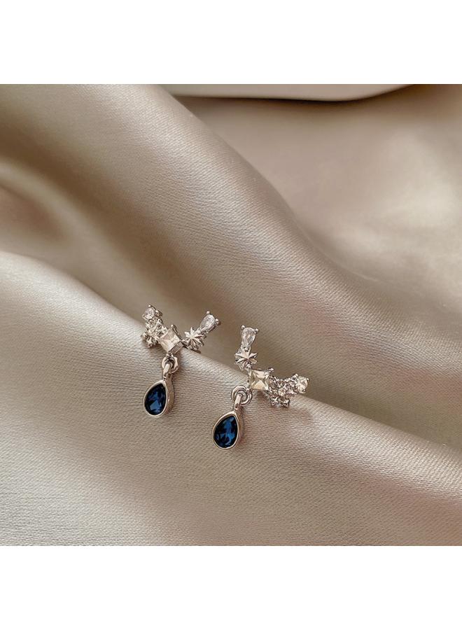 S925 Silver Needle Light Luxury Super Fairy Temperament Earrings Women's High-grade Versatile Personalized Earrings Hong Kong Style Niche Versatile Earrings 