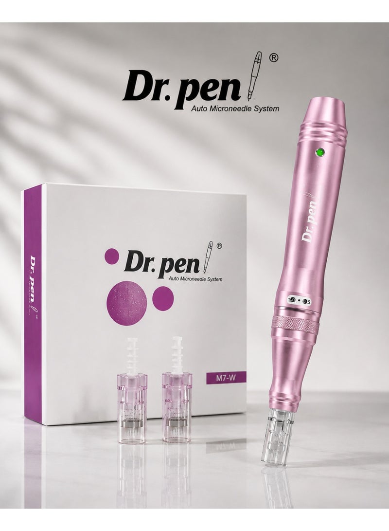 دي آر. بن ديرمابن Dr. Pen Ultima M7 الكهربائي – قلم ميكرونيدلنج احترافي للوجه، لتحفيز الكولاجين وتجديد البشرة، تقليل الندبات وآثار حب الشباب والمسام الواسعة والخطوط الدقيقة، مضاد لعلامات التقدم في السن، مع خرطوشتي إبر – زهري /أبيض - Image 1