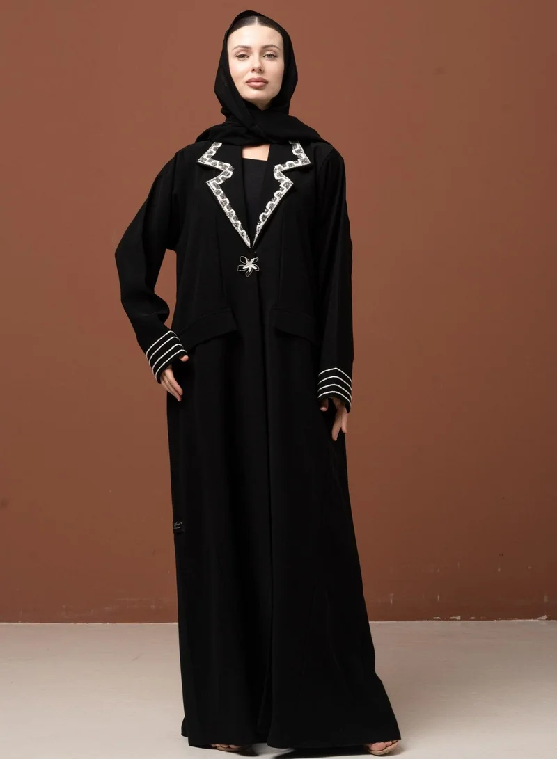 ميم باي ماريا عباية مفتوحة من الأمام