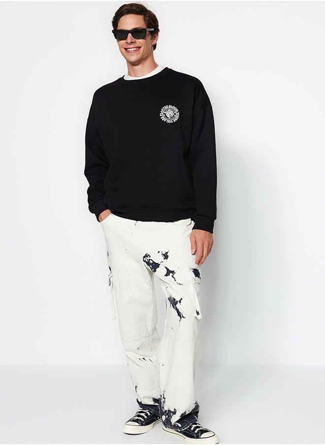 trendyol Black Oversize/Wide Cut Floral Embroidered Cotton Sweatshirt with Fleece Inside TMNAW24SW00012  - Image 4