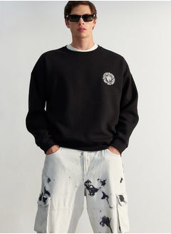 trendyol Black Oversize/Wide Cut Floral Embroidered Cotton Sweatshirt with Fleece Inside TMNAW24SW00012  - Image 2