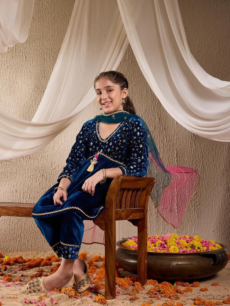 Pspeaches Girls Velvet 3/4th Sleeves V-Neck Embroidered Kurta And Pant With Dupatta 3 Piece Set|Ethnic Wear For Kids Girls|Traditional & Festive Outfit 12-13 Year Teal Blue - Image 5