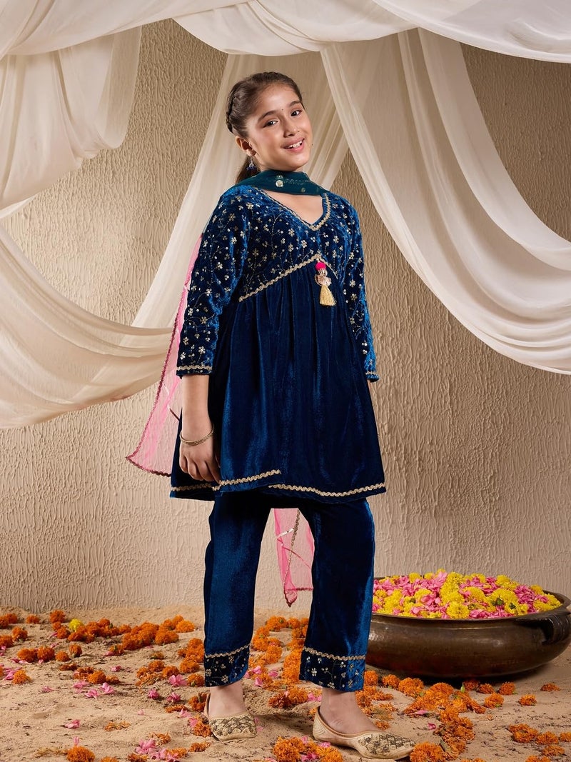 Pspeaches Girls Velvet 3/4th Sleeves V-Neck Embroidered Kurta And Pant With Dupatta 3 Piece Set|Ethnic Wear For Kids Girls|Traditional & Festive Outfit 12-13 Year Teal Blue - Image 2