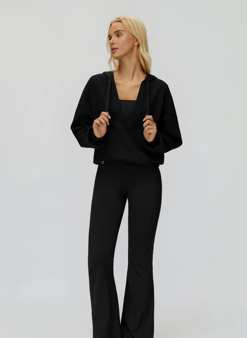 Kawn.yoga Licorice Black V-Neck Light Sweatshirt for Women | Best Price UAE