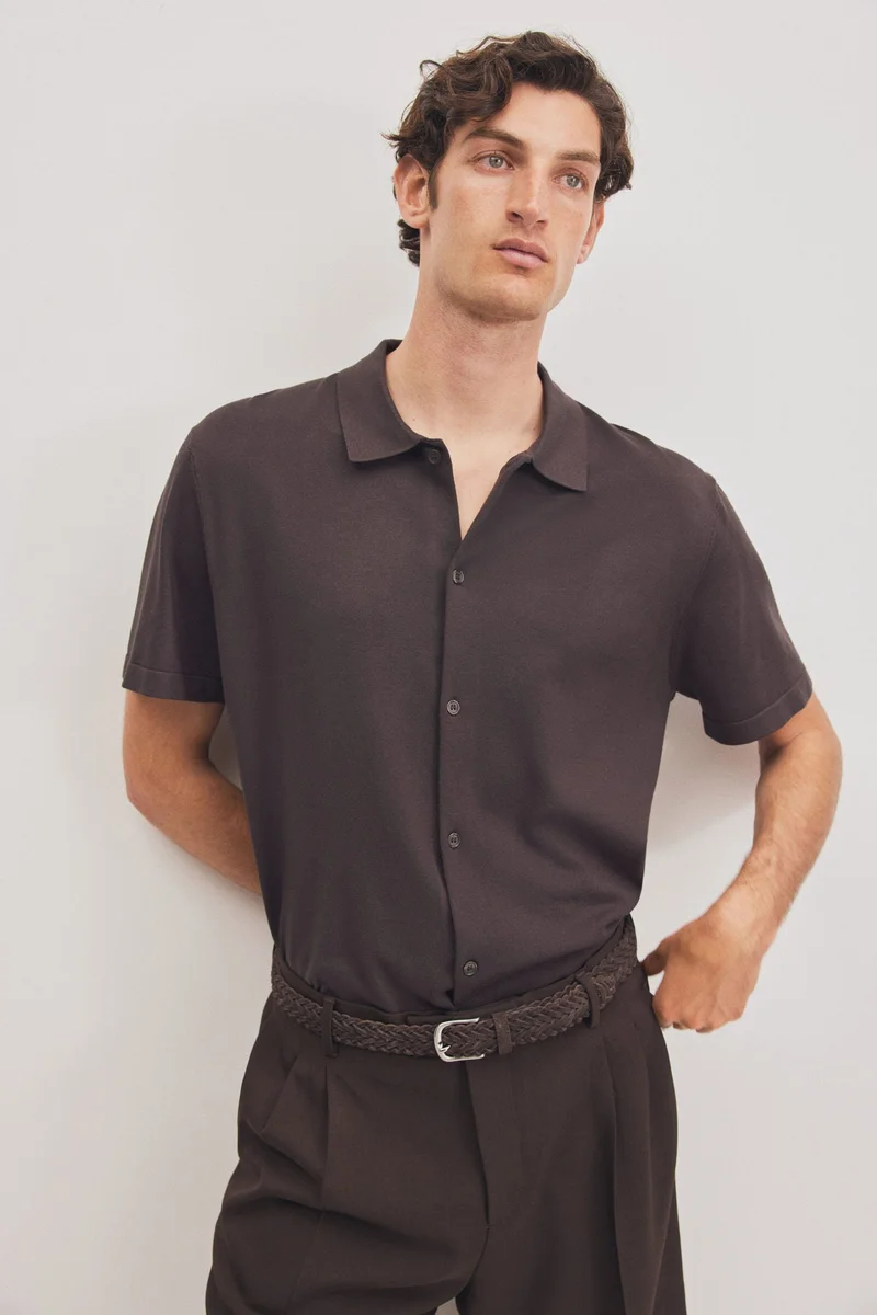 اتش اند ام قميص محبوك بقصة عادية